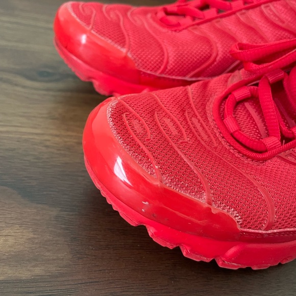 Nike Air Max Plus Low Red - Picture 8 of 10